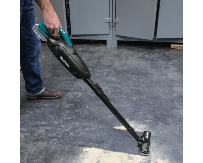 Makita XLC02ZB 18V Akku-Staubsauger (nur Werkzeug) - Kompakt, Beutellos, Bis Zu 33 Min. Laufzeit
